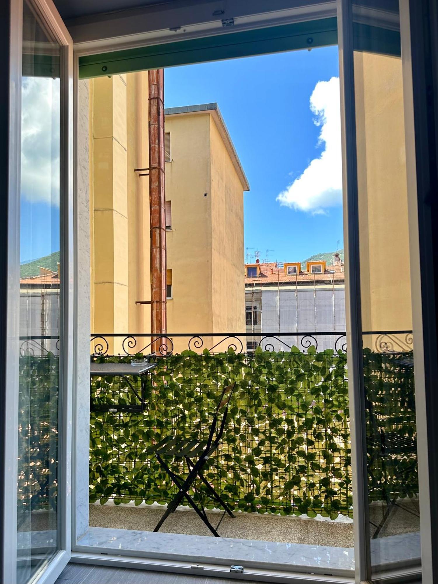 Real Rooms Dalia La Spezia Exterior foto
